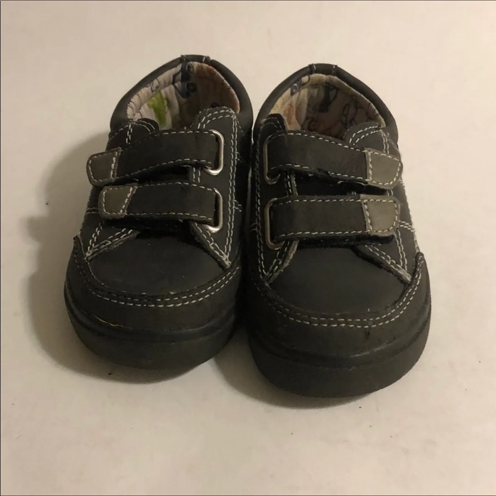 Lil Bud Shoes Boys Size 5 Gray jumping Bean Double Strap Velcro
